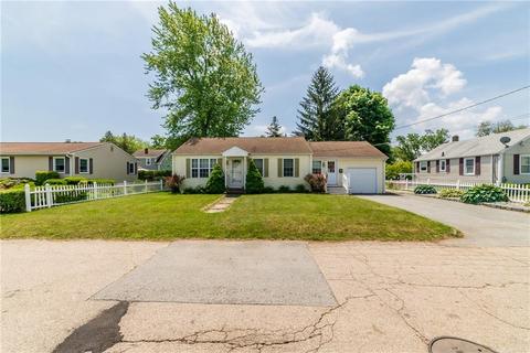 32 Stanmore Rd, Warwick, RI 02889 photo 1