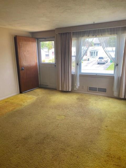 30 Amherst Rd, Warwick, RI 02889 photo 4