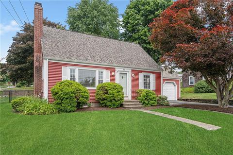 133 Hadde Ave, Cumberland, RI 02864