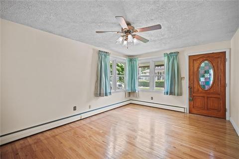 573 Third Ave, Woonsocket, RI 02895 photo 9