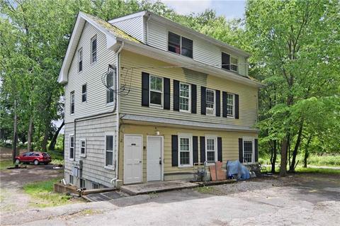 12 Old Park Ave, Cranston, RI 02910