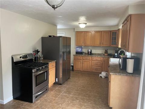 29 Patton Rd, Woonsocket, RI 02895 photo 5