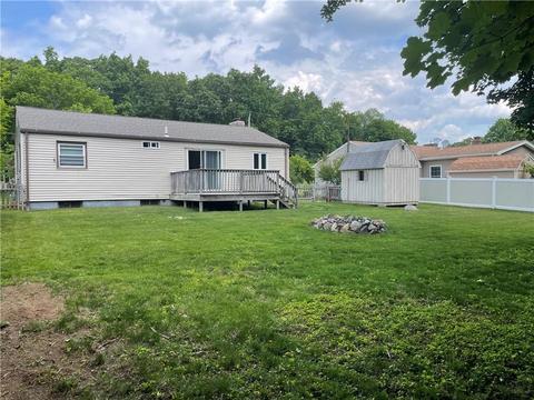 29 Patton Rd, Woonsocket, RI 02895 photo 3