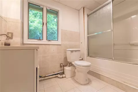 35 Wrentham Rd, Worcester, MA 01602 photo 39