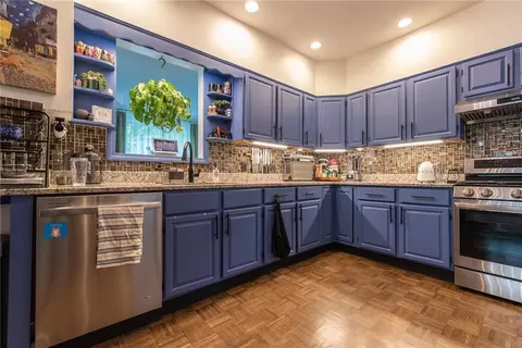 35 Wrentham Rd, Worcester, MA 01602