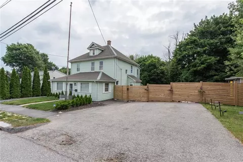 35 Wrentham Rd, Worcester, MA 01602 photo 4