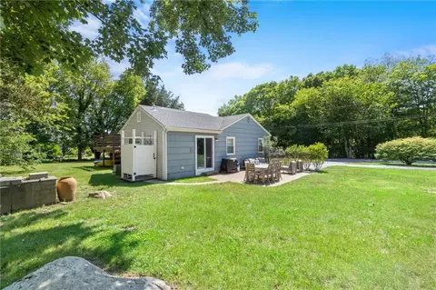 34 Wagner Rd, Westerly, RI 02891 photo 4