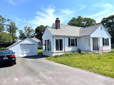 75 Willing Ave, Warwick, RI 02888