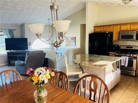 44 Mckay Ct, Warwick, RI 02889 photo 9