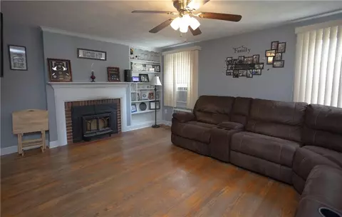245 Lansdowne Rd, Warwick, RI 02888 photo 14