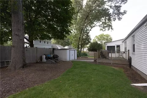 245 Lansdowne Rd, Warwick, RI 02888 photo 7