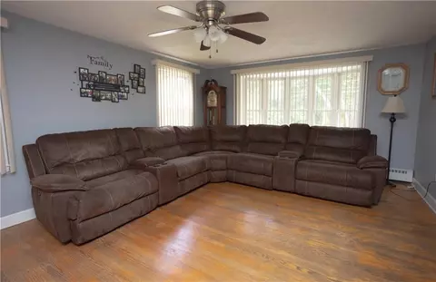 245 Lansdowne Rd, Warwick, RI 02888 photo 12