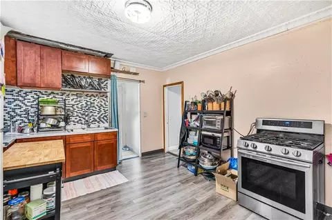 124 Brook St, Woonsocket, RI 02895 photo 7