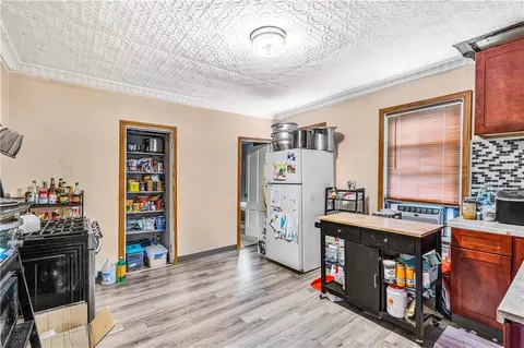 124 Brook St, Woonsocket, RI 02895 photo 6