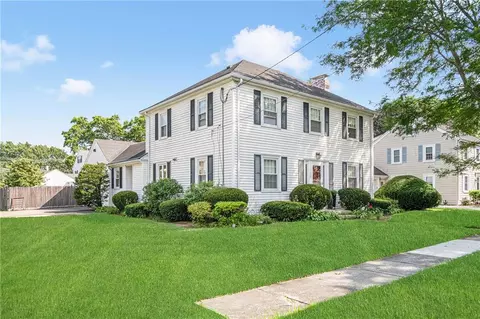 111 Catlin Ave, East Providence, RI 02916