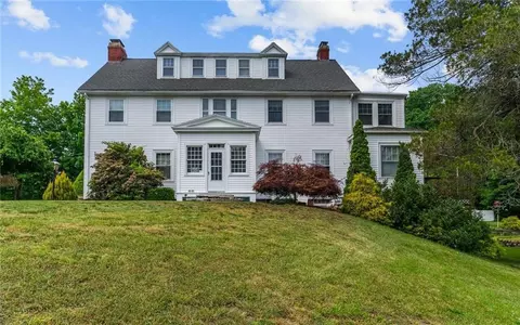 1265 Victory Hwy, Oakland, RI 02858