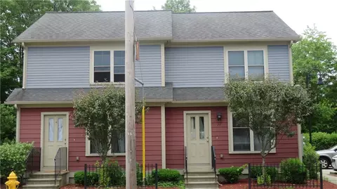 72 Barton St #14, Pawtucket, RI 02860