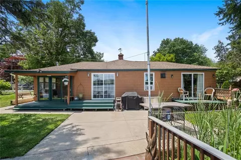13 Dixie Rd, Coventry, RI 02816 photo 3