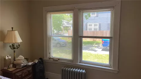 32 Willard St, Warwick, RI 02889 photo 5