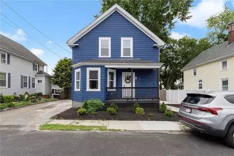 9 Cushman Ave, East Providence, RI 02914