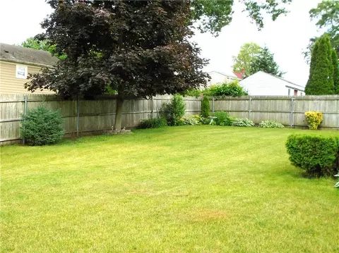 92 Manolla Ave, Warwick, RI 02888 photo 25