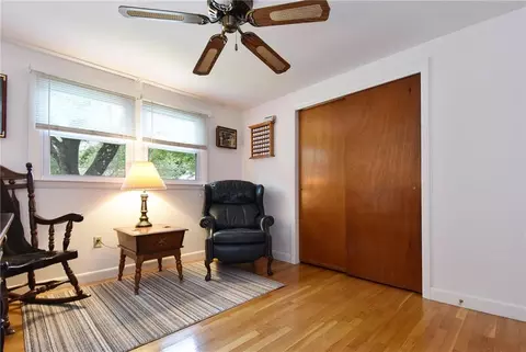 92 Manolla Ave, Warwick, RI 02888 photo 18