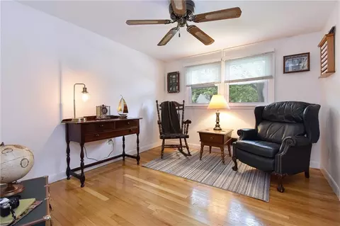 92 Manolla Ave, Warwick, RI 02888 photo 17