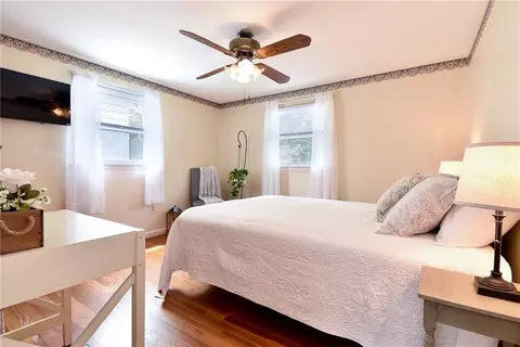 92 Manolla Ave, Warwick, RI 02888 photo 13