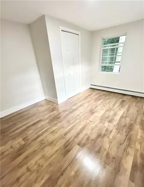 30 Wilcox St, Woonsocket, RI 02895 photo 8
