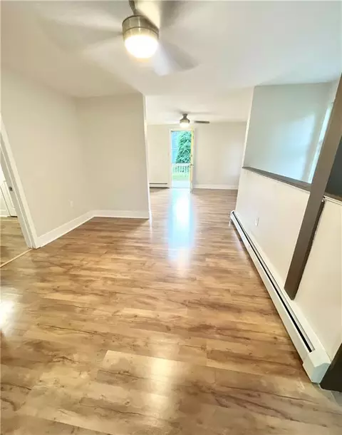 30 Wilcox St, Woonsocket, RI 02895 photo 4