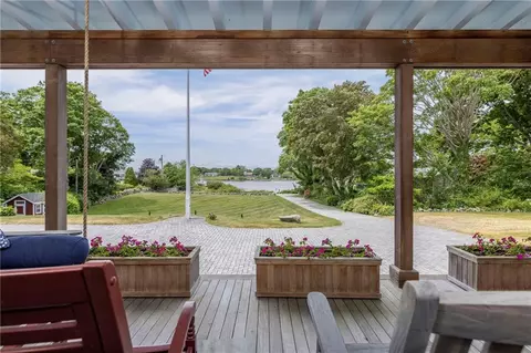 30 Avondale Rd, Westerly, RI 02891 photo 8