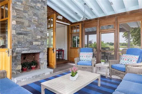30 Avondale Rd, Westerly, RI 02891 photo 10