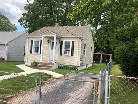 24 Becker Ave, Johnston, RI 02919