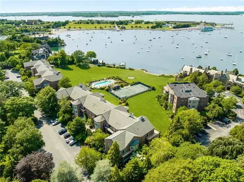 111 Harrison Ave #B6, Newport, RI 02840