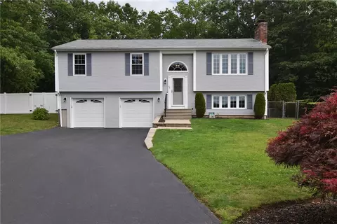 46 Sherri Dr, North Providence, RI 02911