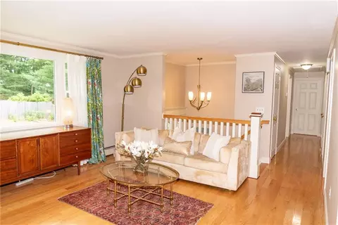 22 E Side Dr, Barrington, RI 02806 photo 12