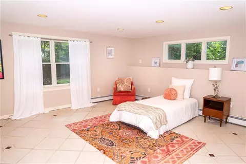 22 E Side Dr, Barrington, RI 02806 photo 27