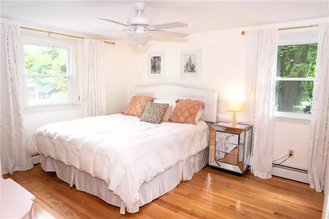 22 E Side Dr, Barrington, RI 02806 photo 15