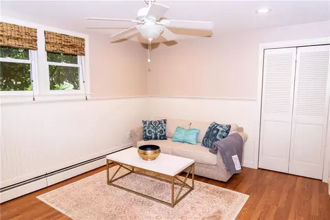 22 E Side Dr, Barrington, RI 02806 photo 20