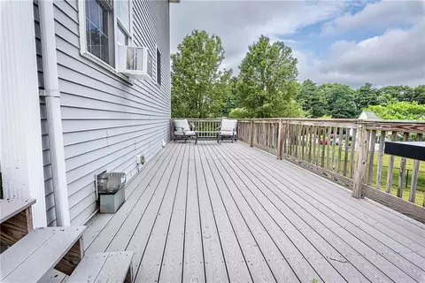 4 Mountain Laurel Dr, Coventry, RI 02816 photo 6
