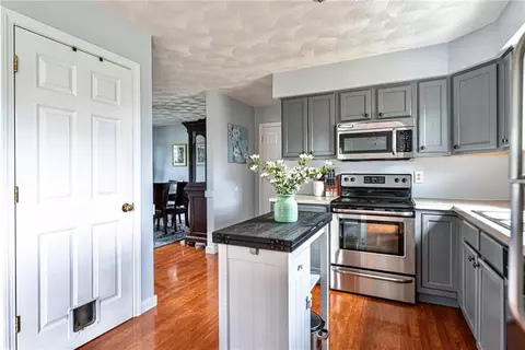 4 Mountain Laurel Dr, Coventry, RI 02816 photo 13