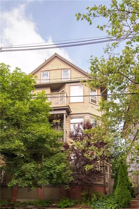 159 Camp St, Providence, RI 02906
