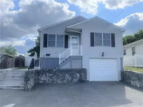 98 Cornwall St, Providence, RI 02908