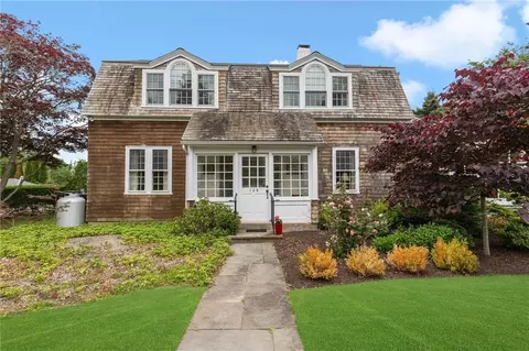 126 Longfellow Rd, Jamestown, RI 02835