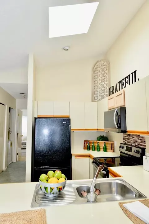 876 Halifax Dr, Warwick, RI 02886 photo 9