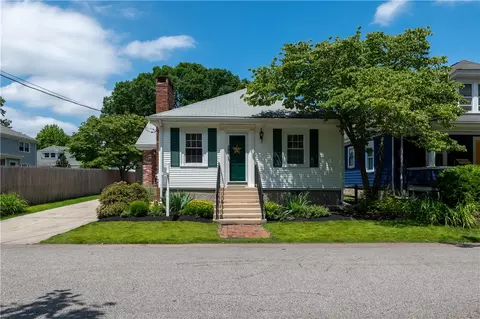 196 Gates St, Pawtucket, RI 02861