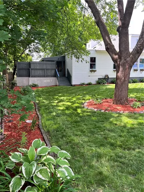 35 Manila Ave, Woonsocket, RI 02895 photo 30