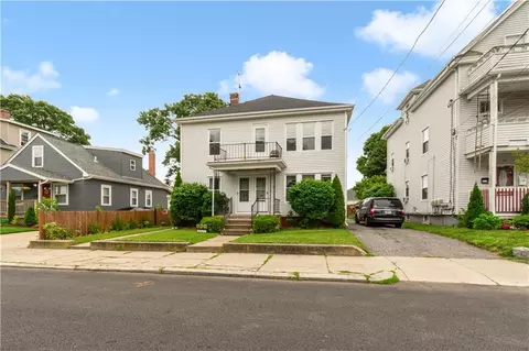 85 Bucklin St, Pawtucket, RI 02861
