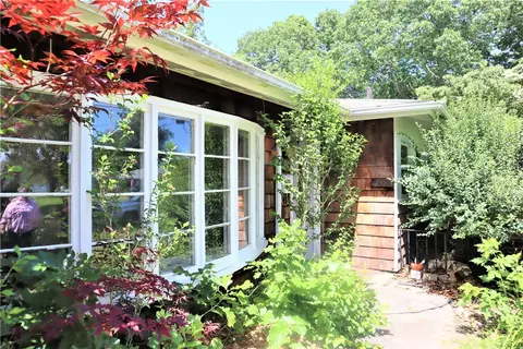 40 Aspinet Dr, Warwick, RI 02888 photo 20