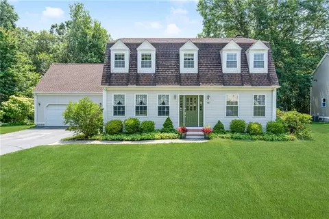 16 Wingate Rd, South Kingstown, RI 02879